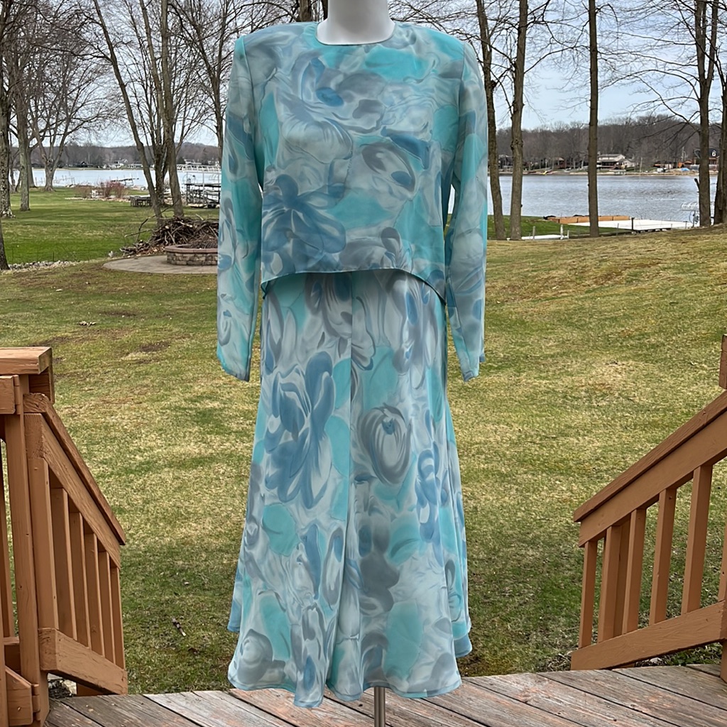 Vintage Draper’s & Damon’s Flowy Dress 10
